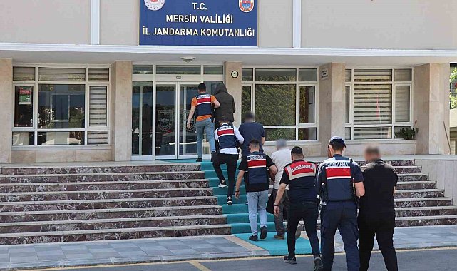 Mersin'de uluslararası uyuşturucu ticareti yapan şebekeye operasyon: 12 tutuklama
