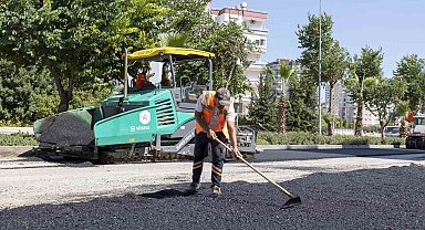 Mersin'de yol yenileme çalışmaları sürüyor