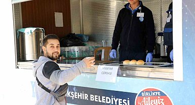 Muğla Büyükşehir'den Üniversite öğrencilerine sıcak çorba