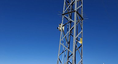 Muhtardan örnek davranış: Ormanlık alanı korumak için güvenlik kamerası kurdu