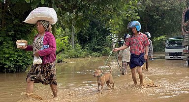 Myanmar'daki sel ve toprak kaymalarında can kaybı 74'e yükseldi