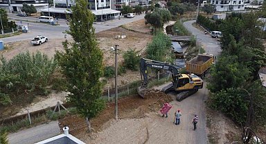 Nazilli Belediyesi yol çalışmalarına devam ediyor