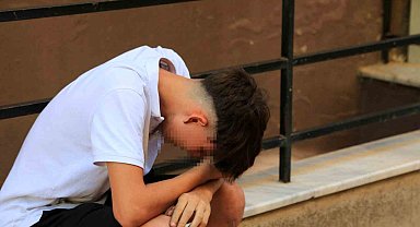 Ocakta yağı unutup uyuyakaldı, söndürme çalışmalarını gözyaşlarıyla izledi