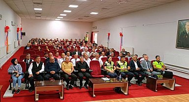 Okul yolunda güvenlik için sürücü ve rehber personele eğitim verildi