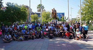 Ortaca'daki 5. Askıda Bisiklet Şenliği'nde 30 çocuğa bisiklet hediye edildi