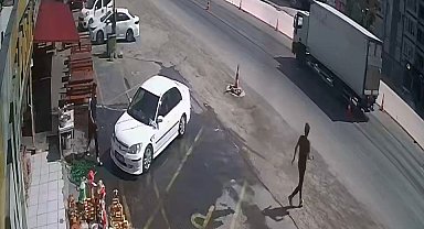 Osmancık'ta kamyonetin çarptığı adam ağır yaralandı