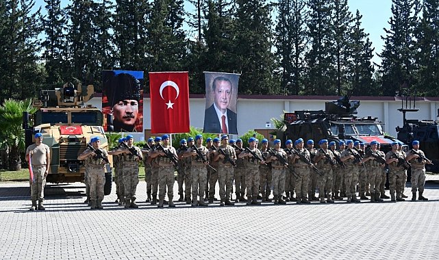 Osmaniye'de komandolar 'Barış Gücü' çerçevesinde dualarla Suriye'ye uğurlandı