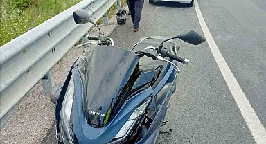Otomobilin çarptığı motosiklet sürücüsü hastanede öldü
