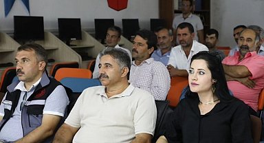 Palu'da üreticilere tarımda yeni dönem bilgilendirmesi yapıldı