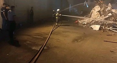 Payas'ta hurdalık alanda çıkan yangın söndürüldü