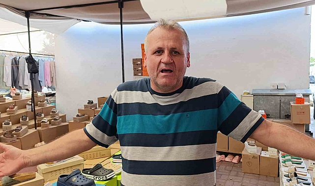 Pazara turist yağdı, esnaf 'alışveriş yapmıyorlar' diye sitem etti