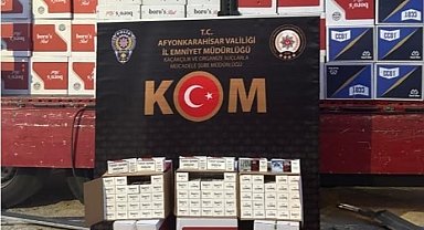Polis kamyonda milyonlarca boş makaron ele geçirdi