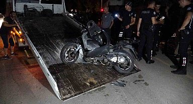 Polisin 'dur' ihtarına uymayan motosikletli kaza geçirdi: 1'i ağır 2 yaralı