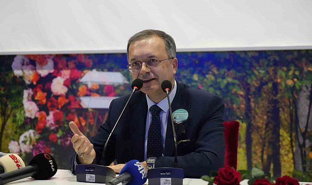 Prof. Dr. Çapcıoğlu: "Bugün çocuklarımıza iyi model olmakta zorlanıyoruz"