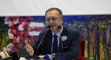 Prof. Dr. Çapcıoğlu: "Bugün çocuklarımıza iyi model olmakta zorlanıyoruz"