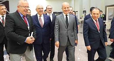 Rektör Hacımüftüoğlu, üniversitelerarası kurul toplantısına katıldı