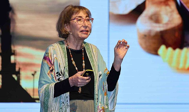 Sağlıklı yaş almanın geleceği Pure Health Science Summit'te ele alındı