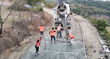 Sandıkçı: "İlçemize güvenli ve konforlu yollar kazandırıyoruz"