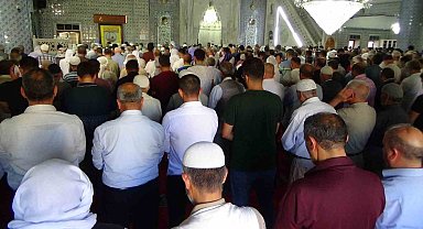 Şanlıurfa'da aktivist Ayşenur Ezgi Eygi için gıyabi cenaze namazı kılındı