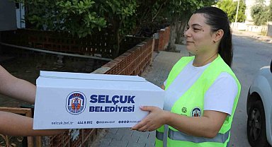 Selçuk'ta çocukların beslenme çantalarına destek