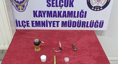 Selçuk'ta zehir tacirlerine operasyon: 4 kişi yakalandı