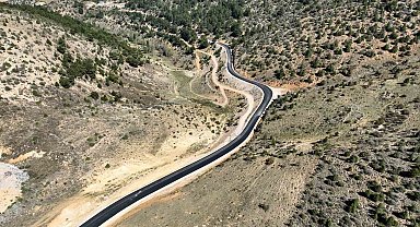 Selçuklu Belediyesi dış mahallelerde bağlantı yollarının standardını yükseltiyor