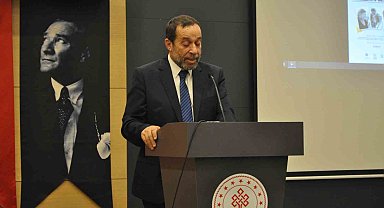 Serdar Denktaş'tan Türk birliği kurulması çağrısı