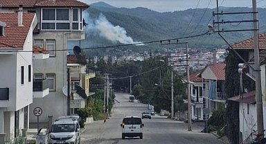 Seydikemer'de yıldırım kaynaklı orman yangını