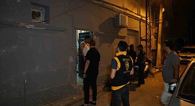 Seyhan polisinden 'Günübirlik' kiralık evlere şok baskın