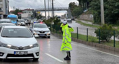 Sinop'ta trafik kazası: 4 yaşında çocuk yaralandı
