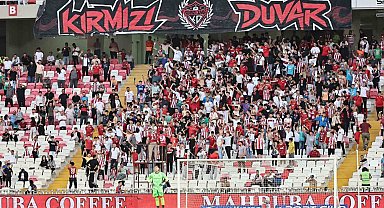 Sivasspor - Başakşehir maçının biletleri satışa çıktı