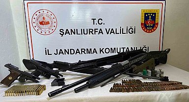 Siverek'te Jandarma ve Emniyetten ortak operasyon: Çok sayıda silah ve uyuşturucu ele geçirildi