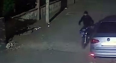 Siverek'te motosiklet hırsızlığı güvenlik kamerasında