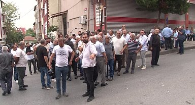 Sultanbeyli'de 1 TL için çıkan kavgada baba ve kızı öldürüldü