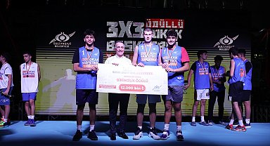 Sultangazi'de 4. Geleneksel 3x3 Sokak Basketbolu Turnuvası heyecanı doyasıya yaşandı