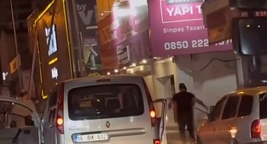 Sürücüler arası kavga kamerada