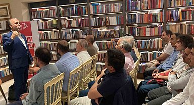 Taksim'de yazar Mehmet Doğan'ın 'Kültür mücadelesi' konuşuldu