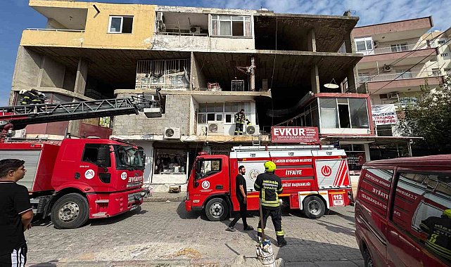 Tarsus'ta kitapçıda yangın