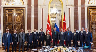 TBMM Başkanı Kurtulmuş, St. Petersburg Yasama Meclisi Başkanı Belskiy ile görüştü