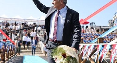 Trabzonspor'da Şenol Güneş için imza töreni düzenlendi