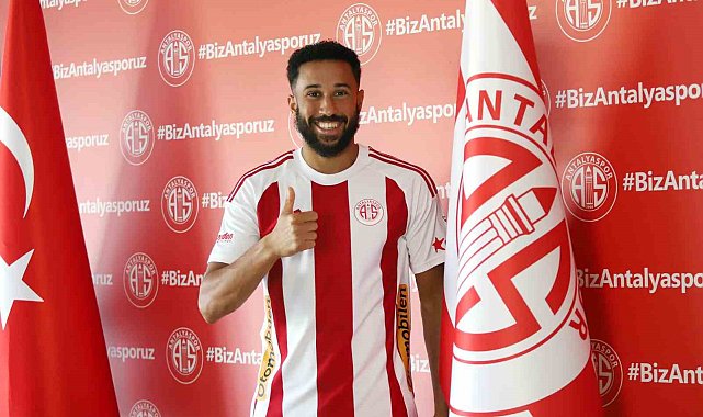 Transfer engelini aşan Antalyaspor, Andros Townsend'u renklerine bağladı