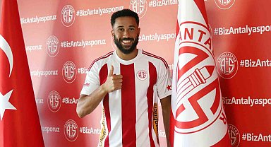 Transfer engelini aşan Antalyaspor, Andros Townsend'u renklerine bağladı