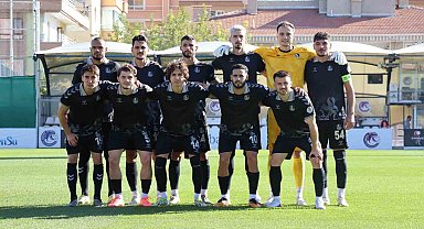 Trendyol 1. Lig: Sakaryaspor: 1 - Ümraniyespor: 3