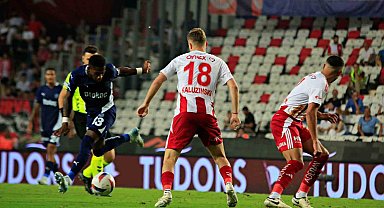 Trendyol Süper Lig: Antalyaspor: 0 - Fenerbahçe: 2