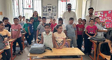 TÜGVA'dan öğrencilere kırtasiye yardımı