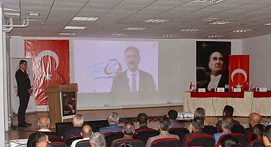 Tunceli'de, ahiler öğrencilerle buluştu