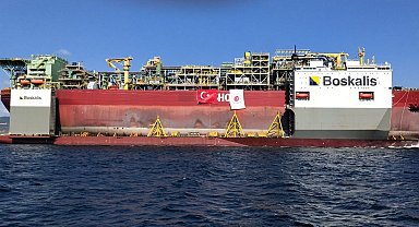 Türkiye'nin ilk yüzer üretim platformu Çanakkale Boğazı'na ulaştı