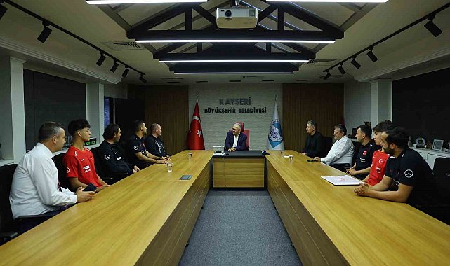 U-16 Milli Takımını konuk eden Büyükkılıç'tan Yüksek İrtifa Kamp Merkezi'nin kalitesine vurgu