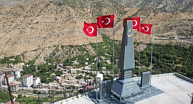 Uludereli 154 şehidin ismi anıt üzerinde yaşatılıyor