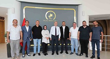 Üniversite bölgesinin muhtarları ile görüştü